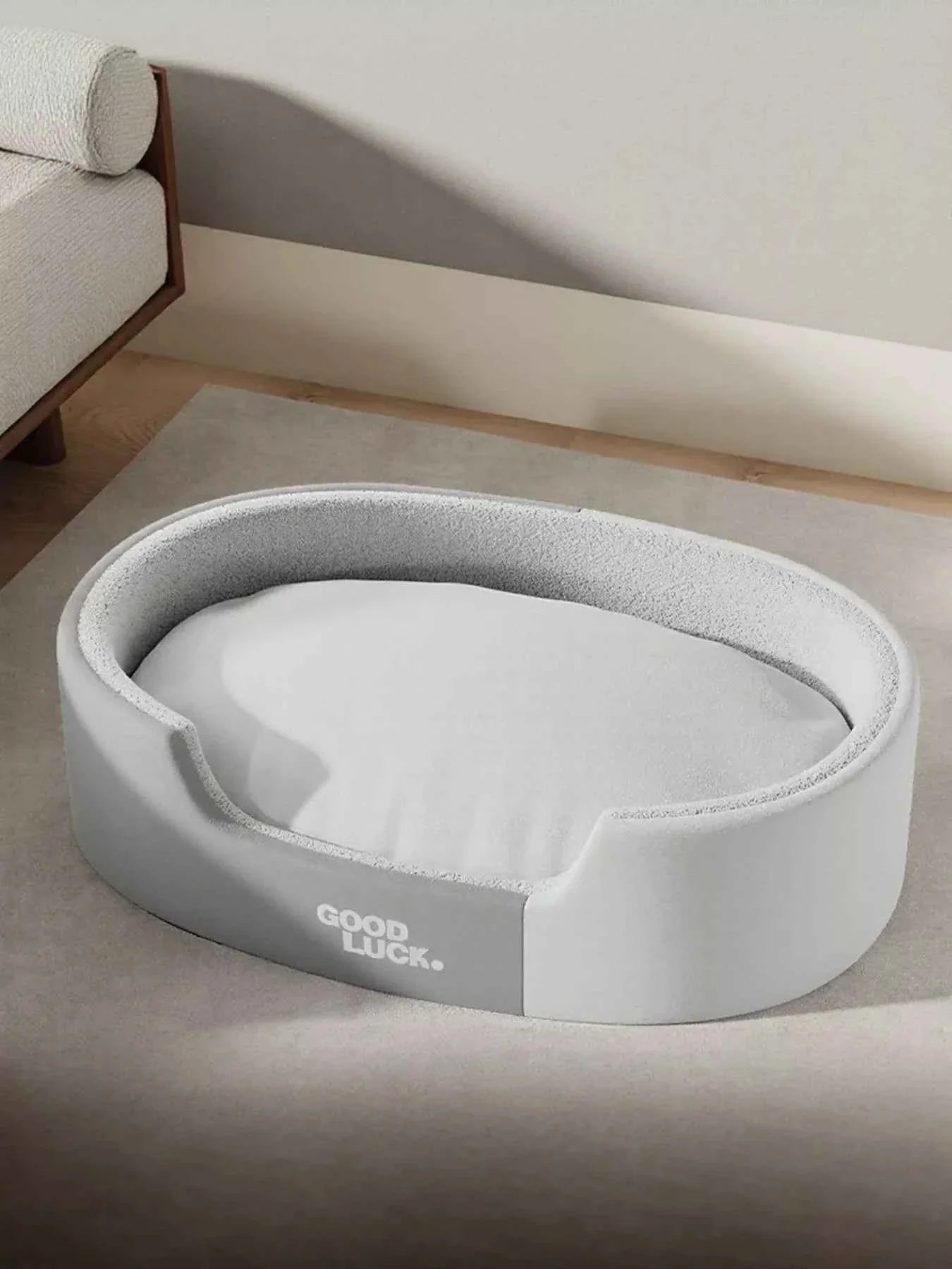 Plush Pet Nest - Two-Tone Thickened Oval Bed