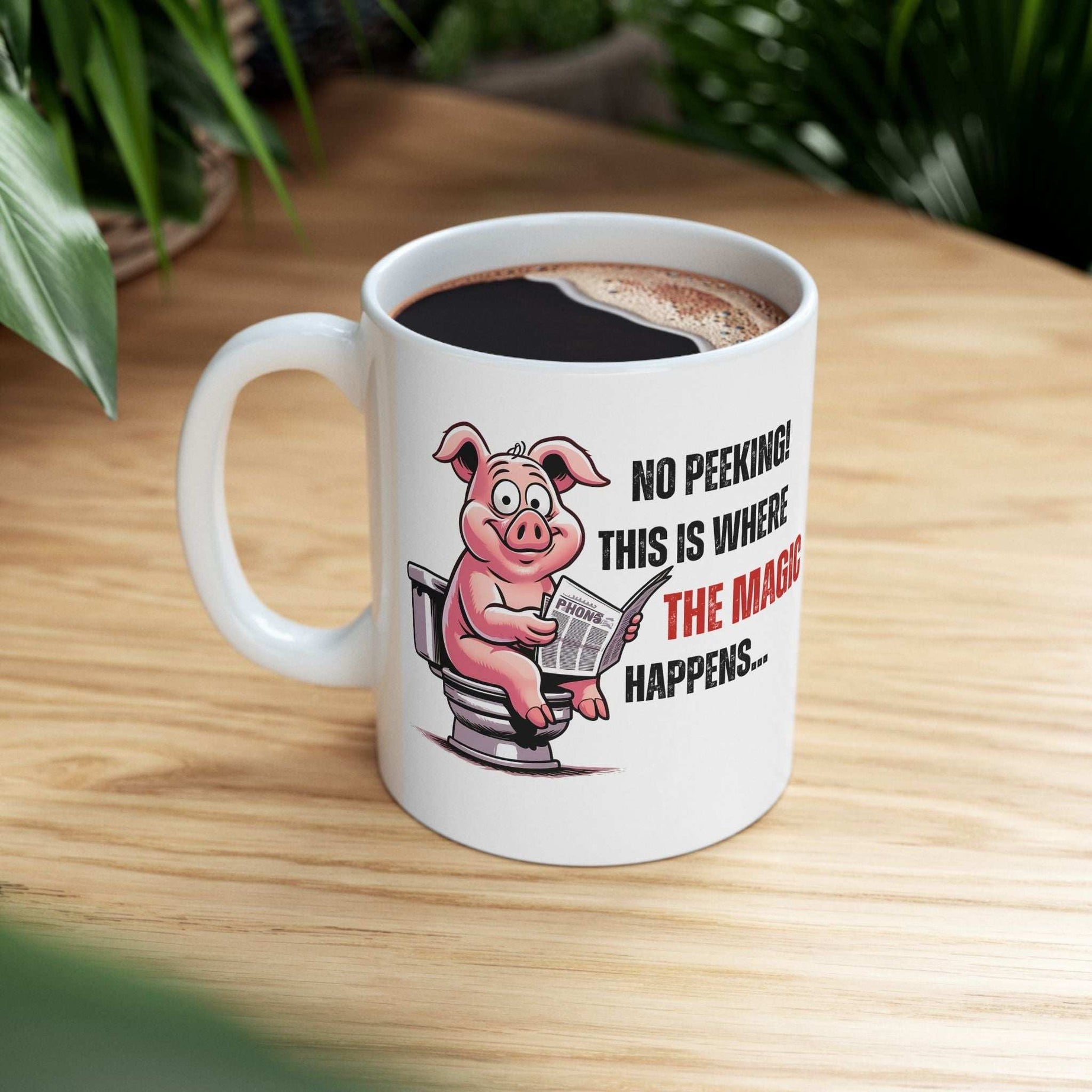 Funny Ceramic Mug - 'No Peeking!' Pig Design - Perfect Gift for Friends or Family