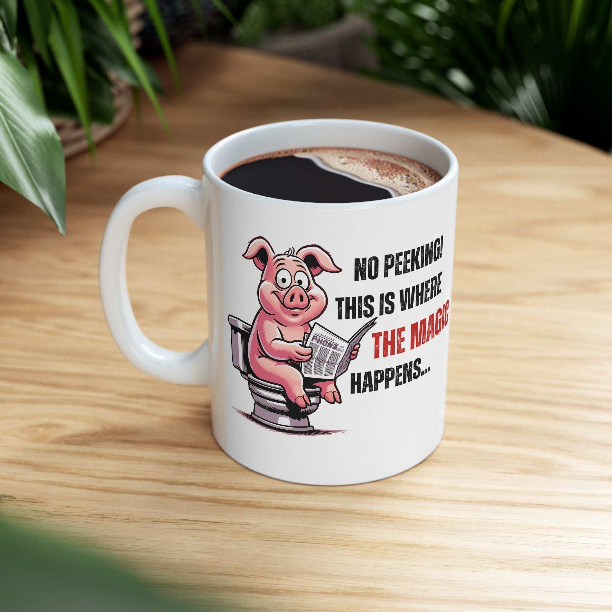 Funny Ceramic Mug - 'No Peeking!' Pig Design - Perfect Gift for Friends or Family