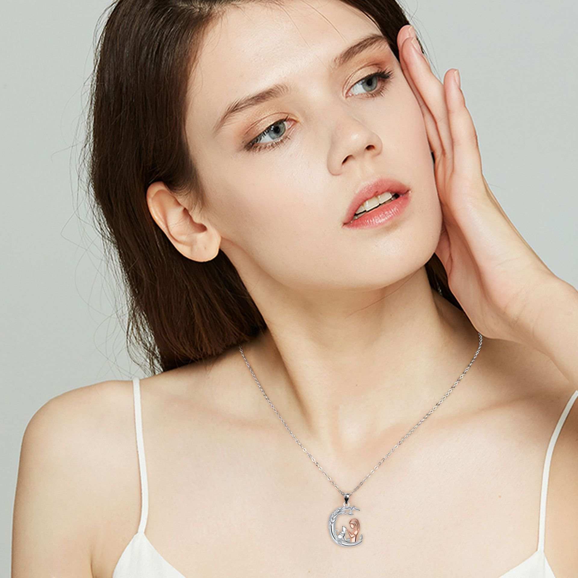 Fashion Retro Girl And Cat Necklace Female Accessories Moon