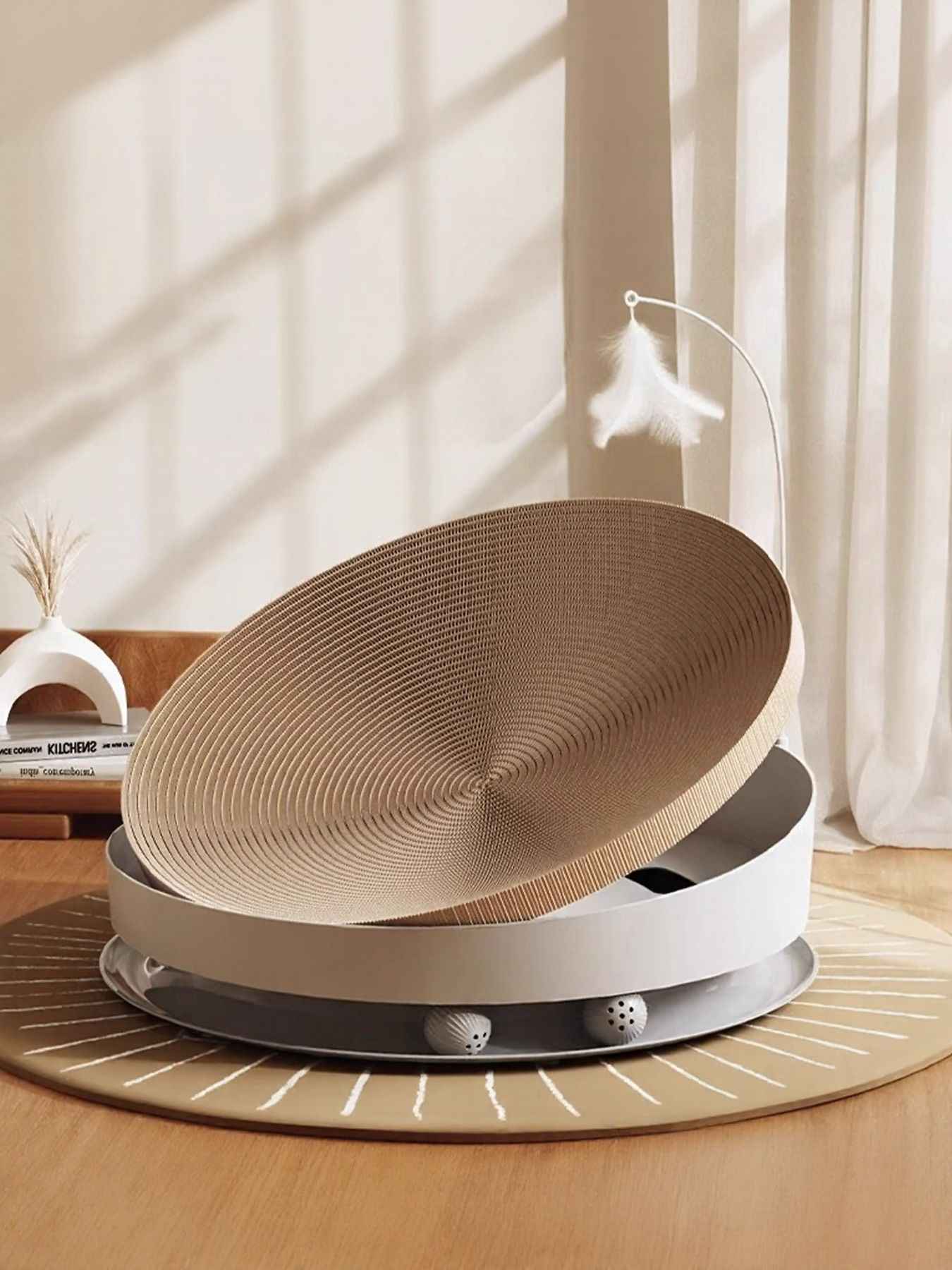 Round Interactive Scratching Board - Built for Playful Cats