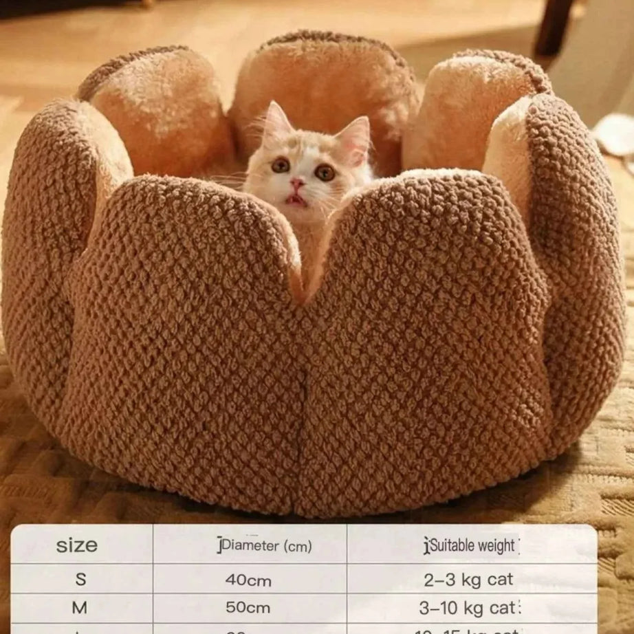Plush Cozy Pet Nest - Fun Flower Petal