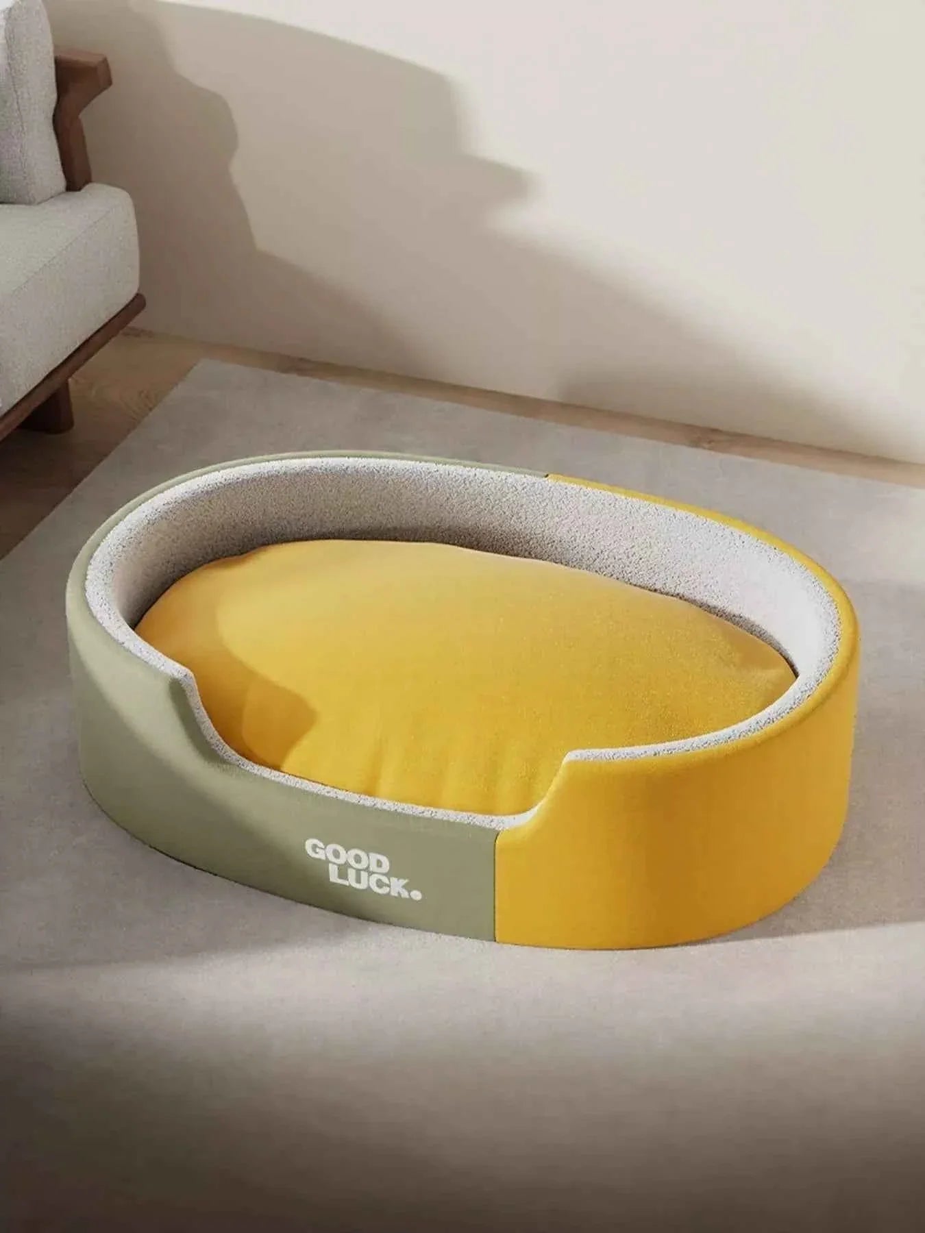 Plush Pet Nest - Two-Tone Thickened Oval Bed