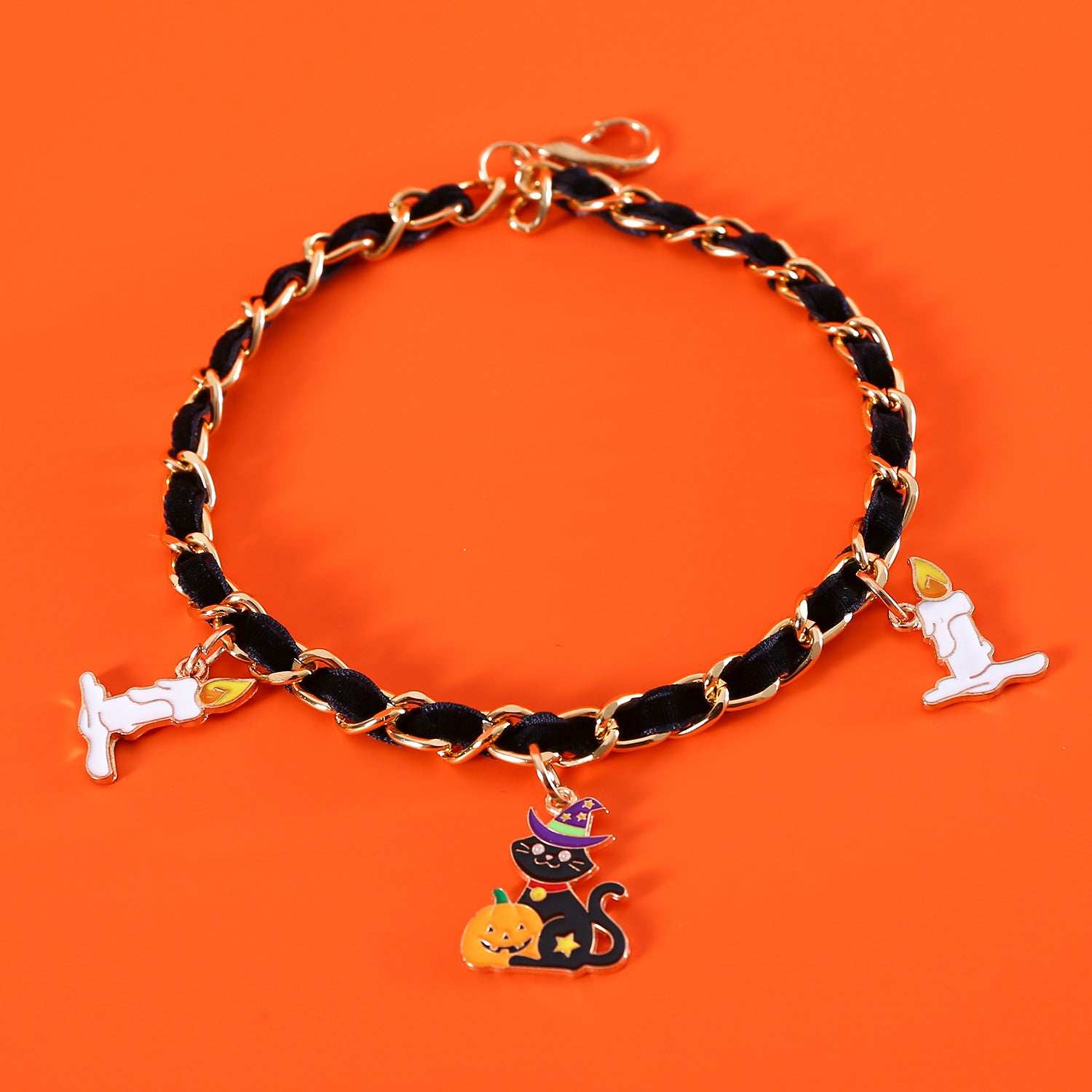 Luxurious Velvet Halloween Pet Collar - Gothic Bat Dripping Design
