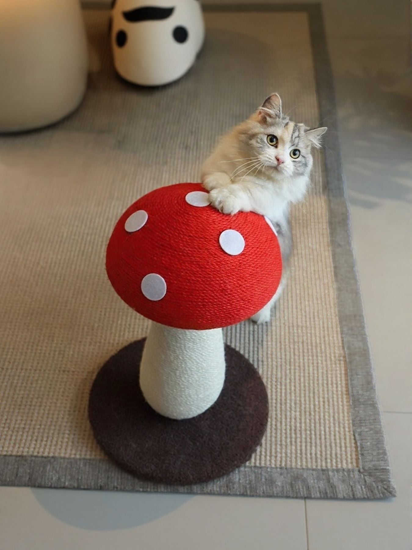 Mushroom-Shaped Cat Scratching Post