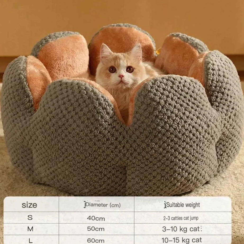 Plush Cozy Pet Nest - Fun Flower Petal