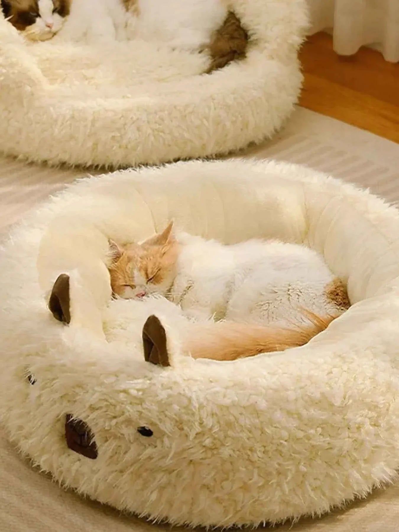 Cozy Pet Nest - Bear-Shaped Plush Bed
