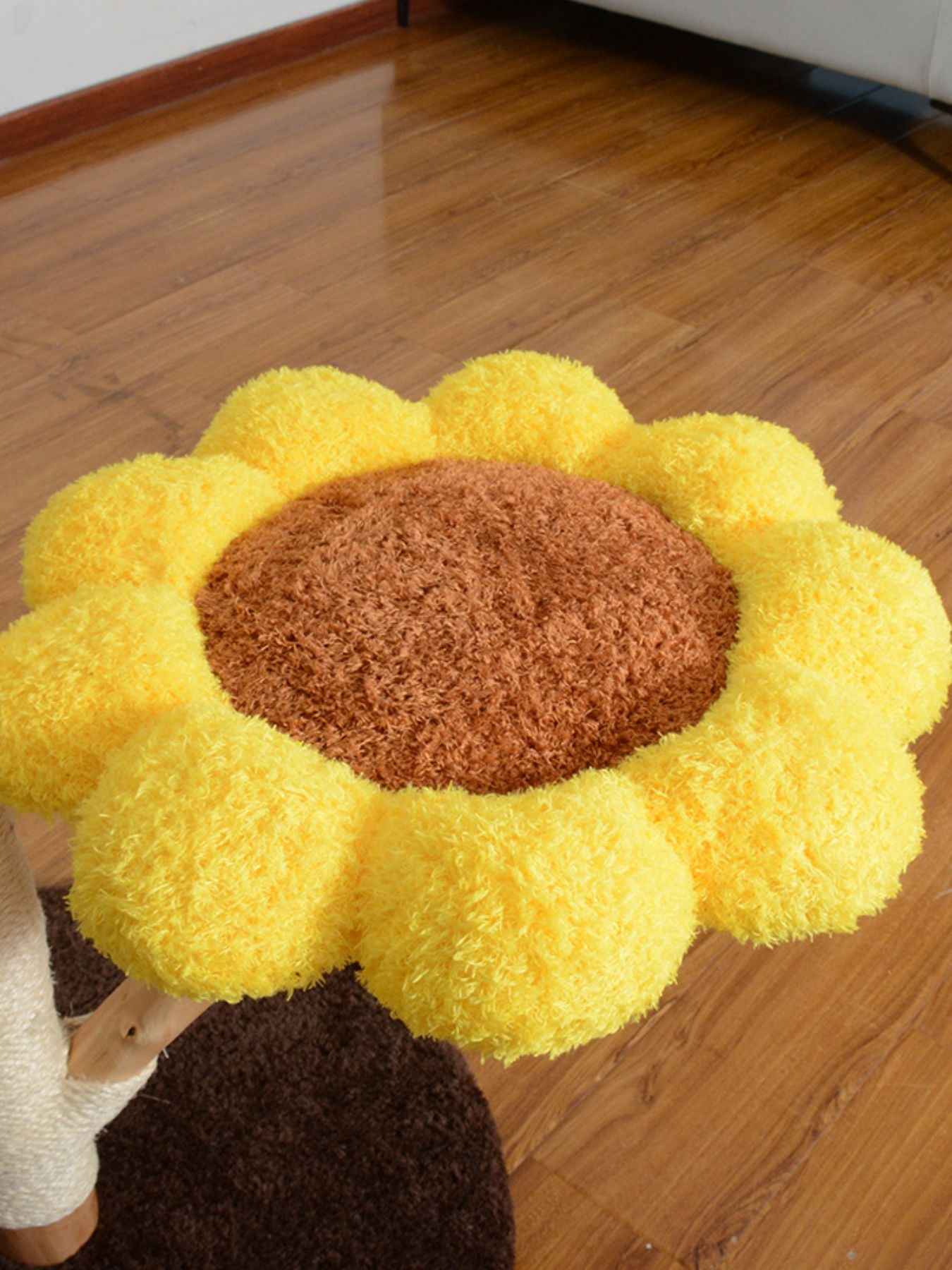 Cat Tree Sunflower Multi-Level - Wooden Condo with Perch Platforms