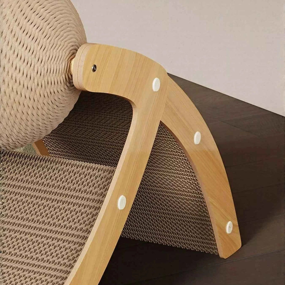 Cat Scratching Post - Interactive Ball & Ramp