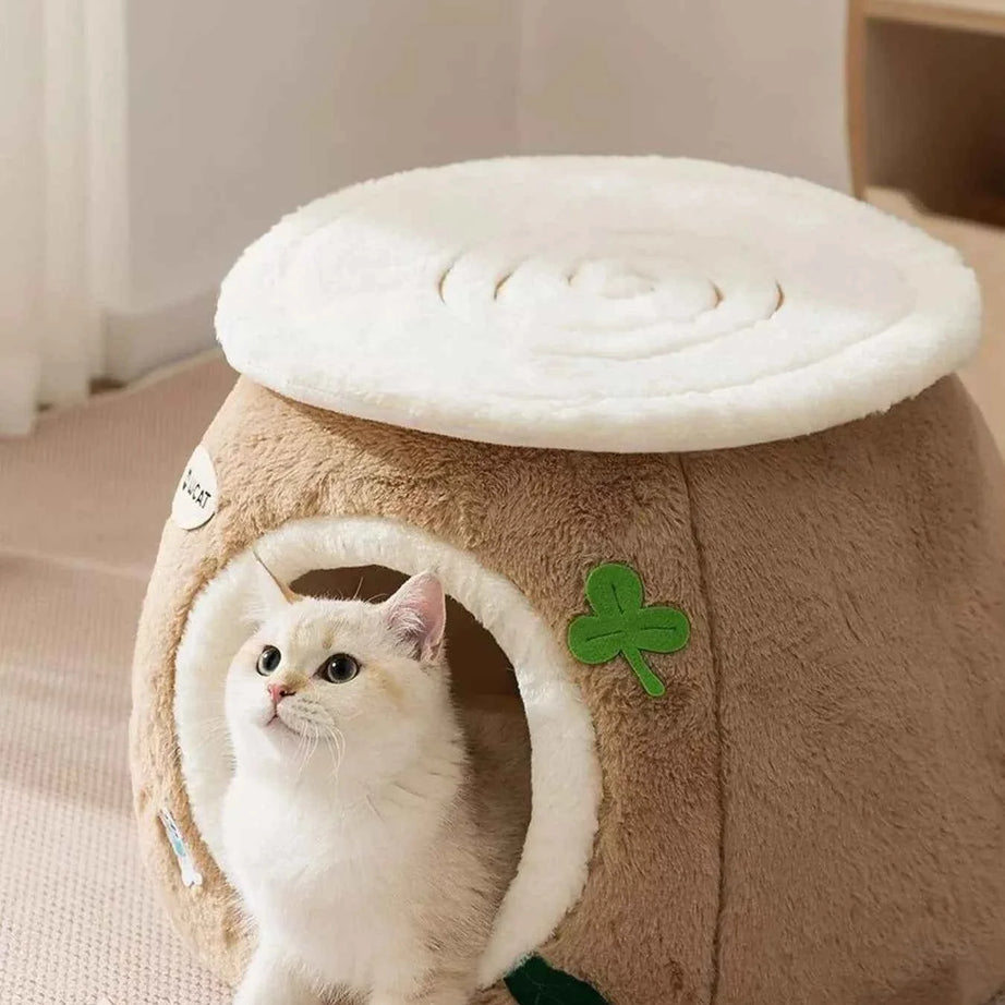 Pet Bed Tree Stump Shaped - Cozy Semi-Enclosed Cave