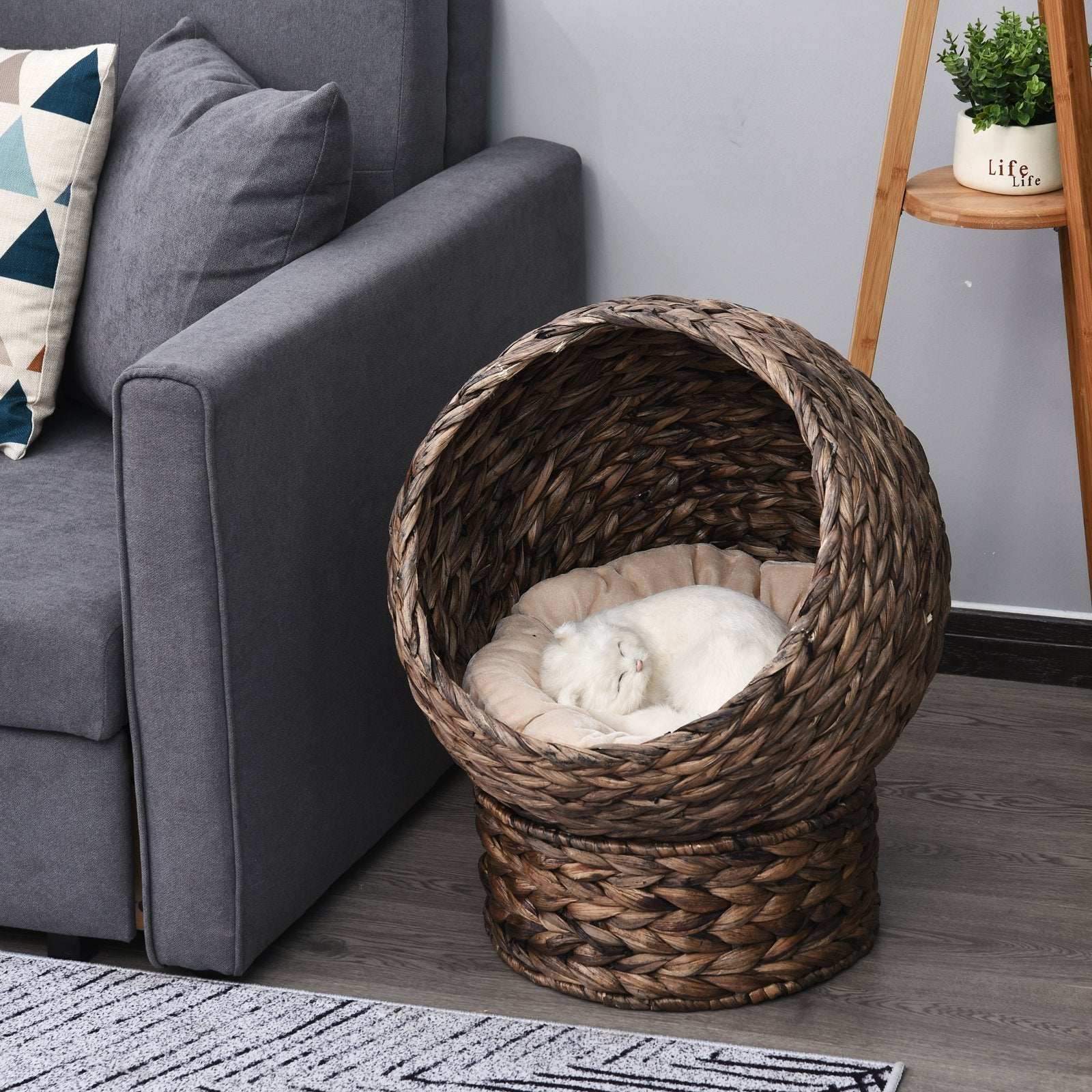 Cozy Wicker Pet Bed Dome - Natural Style