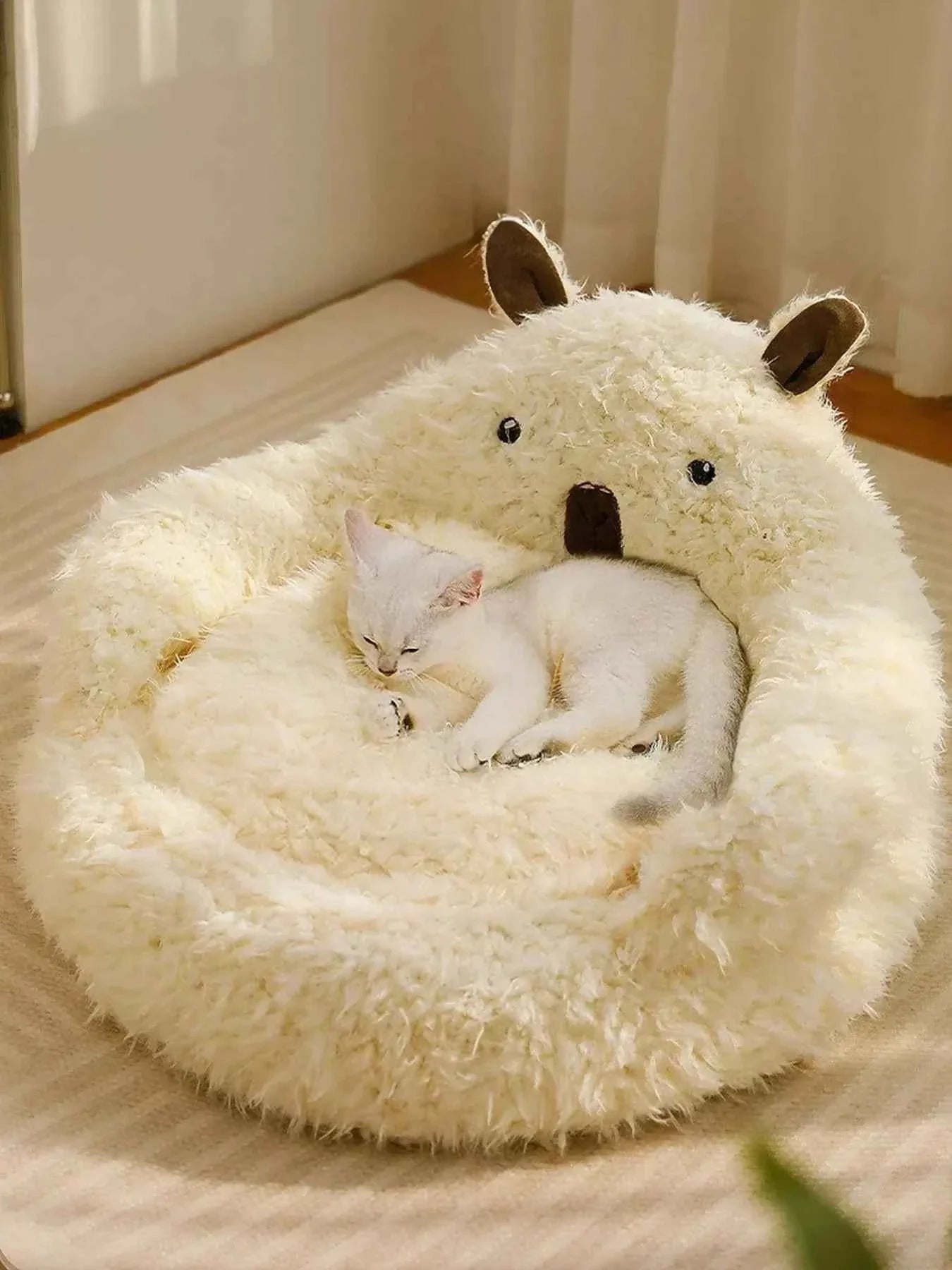 Cozy Pet Nest - Bear-Shaped Plush Bed