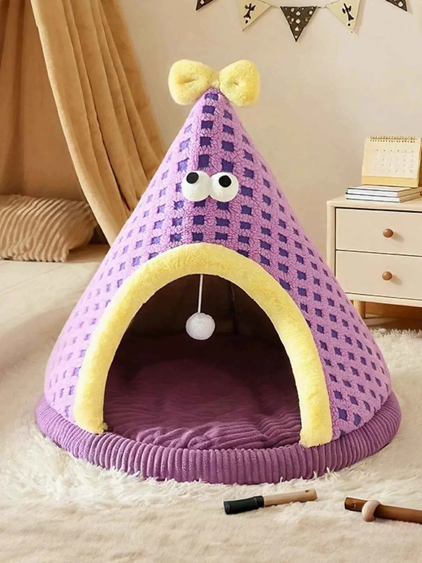 Cartoon Style Pet Nest - Cute Bed with Hanging Ball