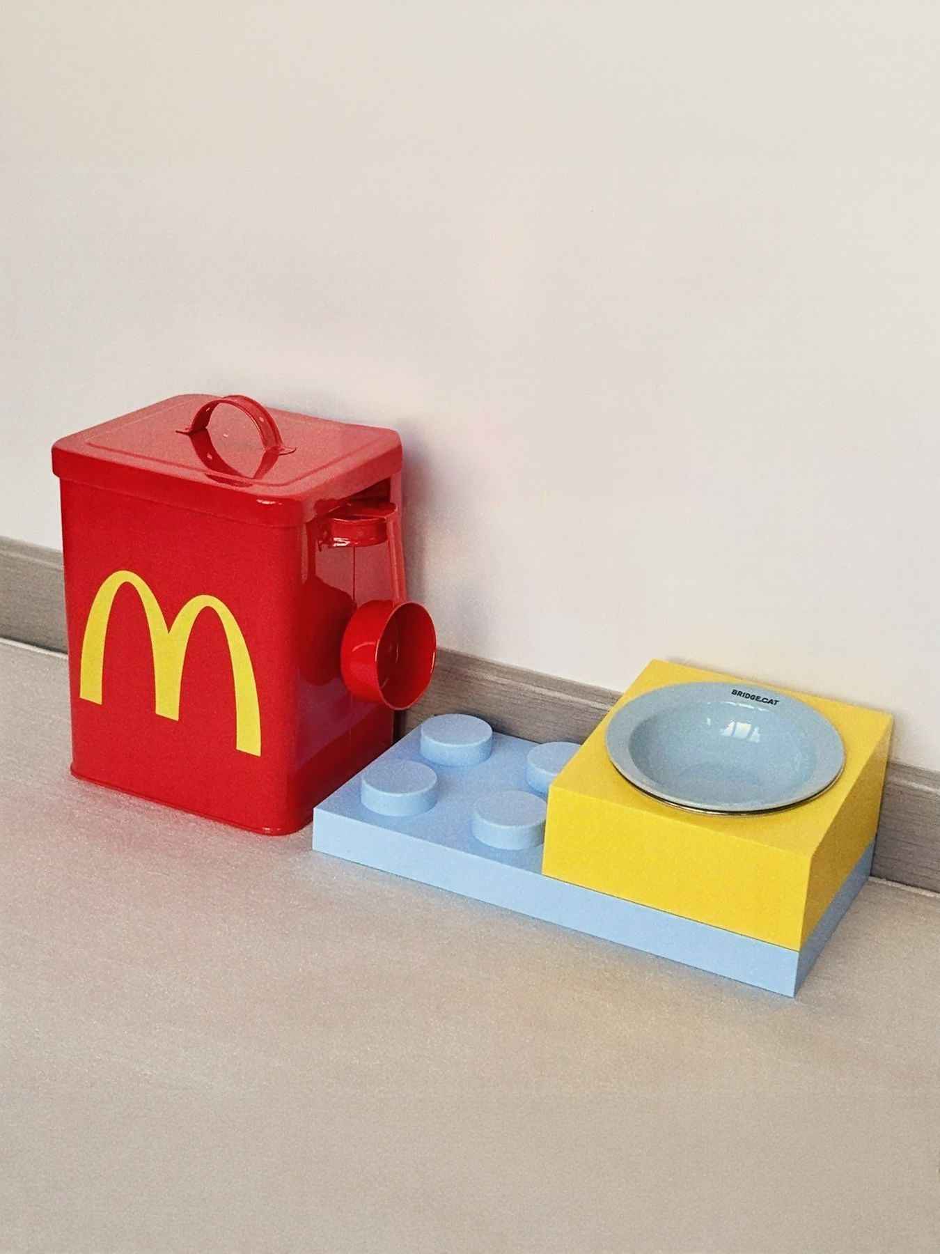 McDonald's Style Pet Food Storage Container - Bowl Sets