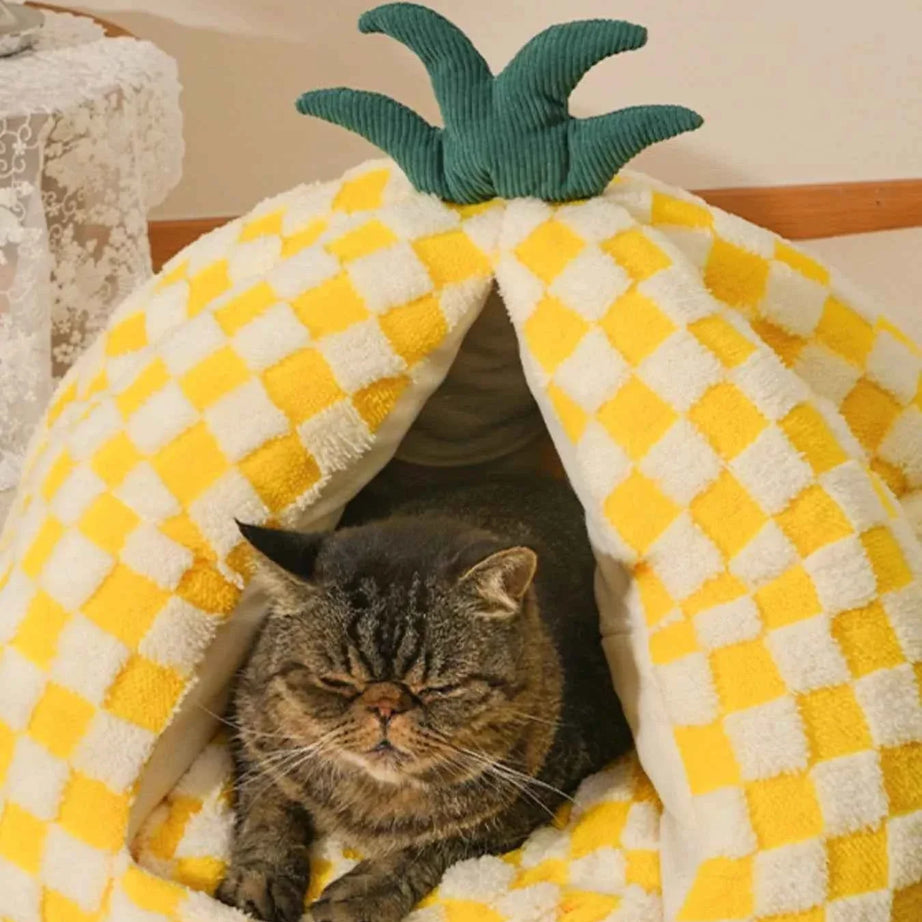 Pet Bed Pineapple Shaped - Cozy Semi-Enclosed Nest