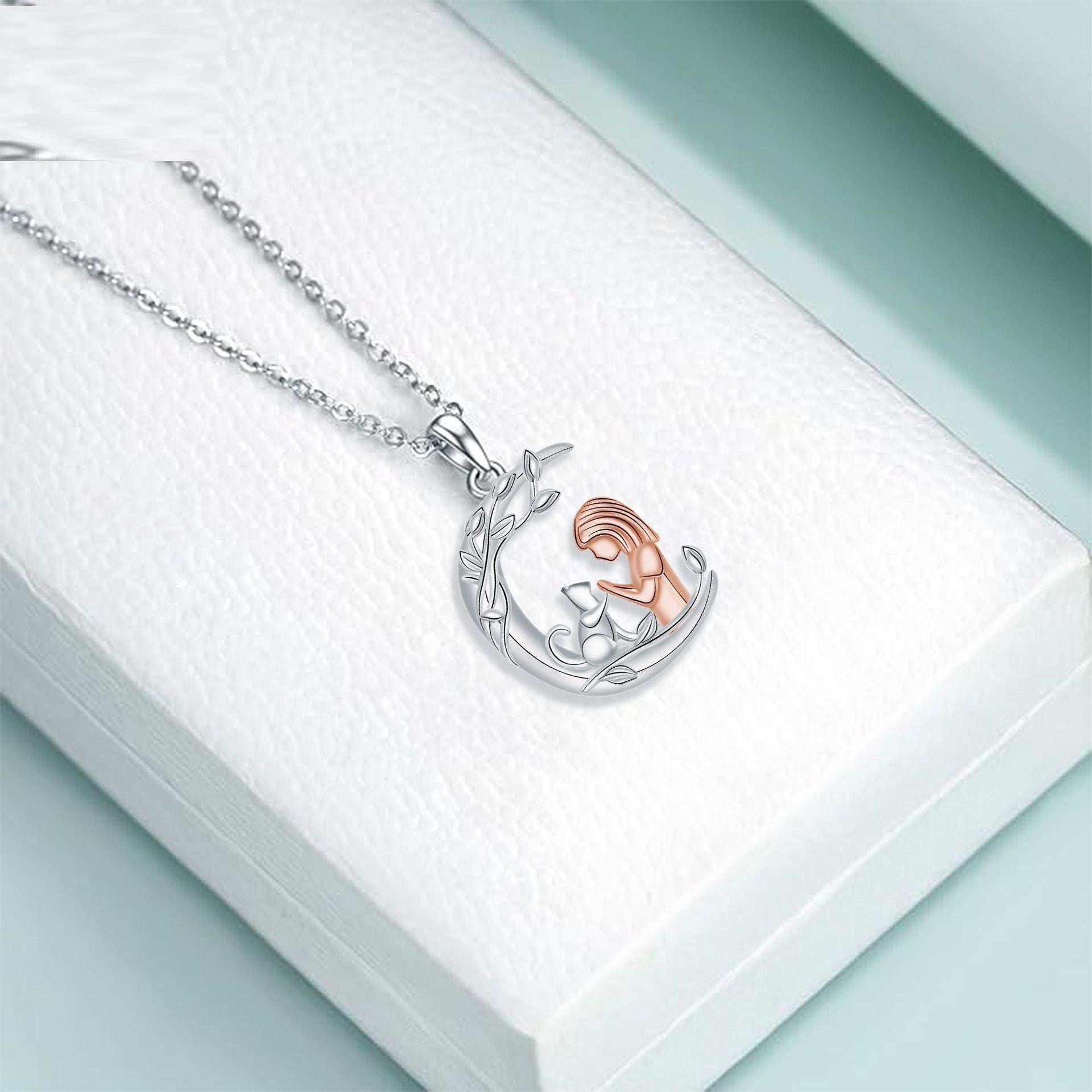 Fashion Retro Girl And Cat Necklace Female Accessories Moon