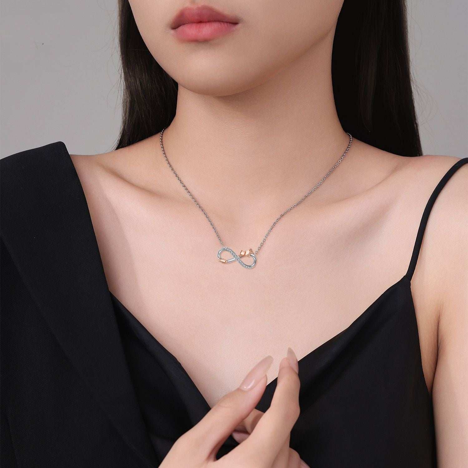 Special-interest Design Infinite Symbol Pendant Cat Necklace Gift