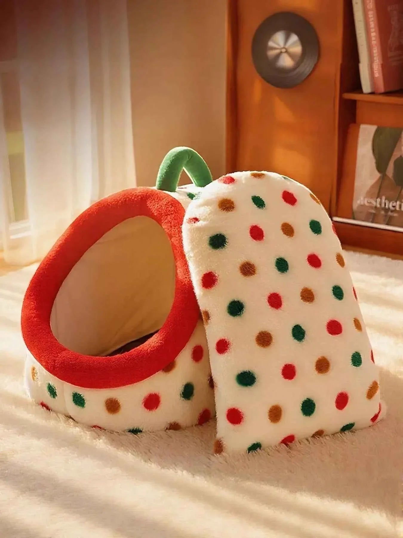 Pet Nest with Handle - Cozy Polka Dot Bed