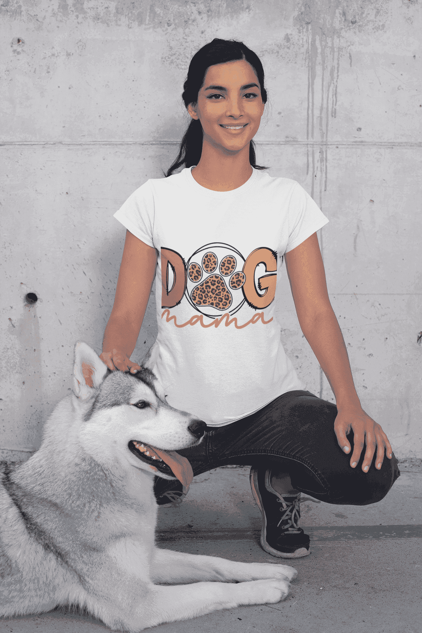 Dog Mama Tee - Women's Favorite Cute Dog Mom Shirt