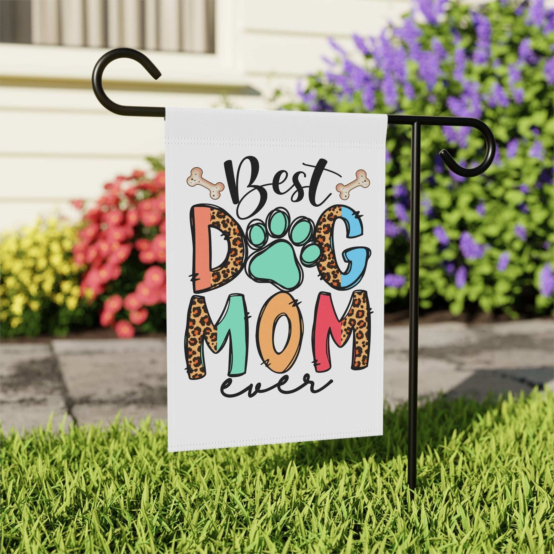 Dog Mom Garden Flag - Home and Garden Decoration